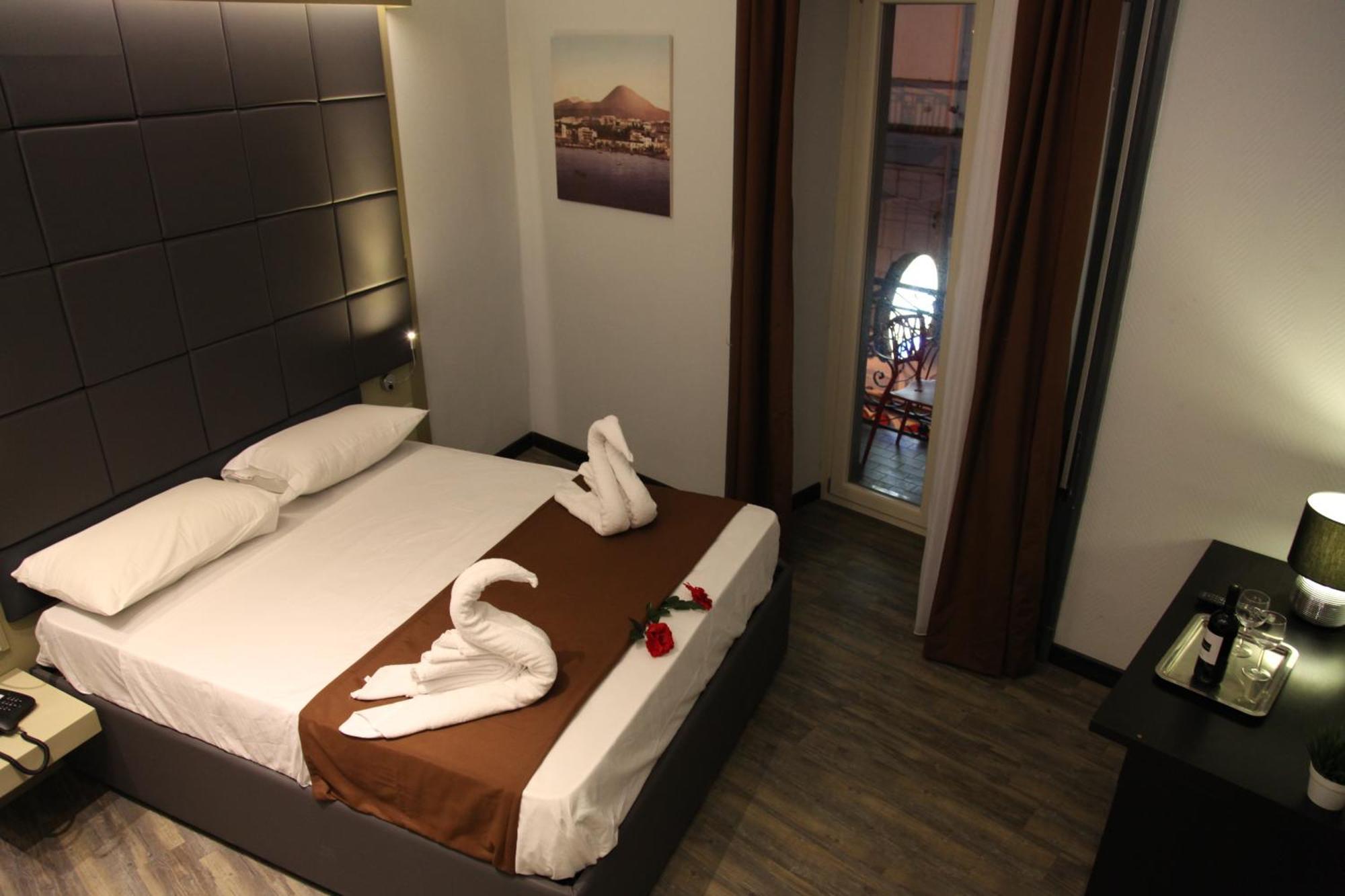 Dolce Vita Rooms ナポリ エクステリア 写真