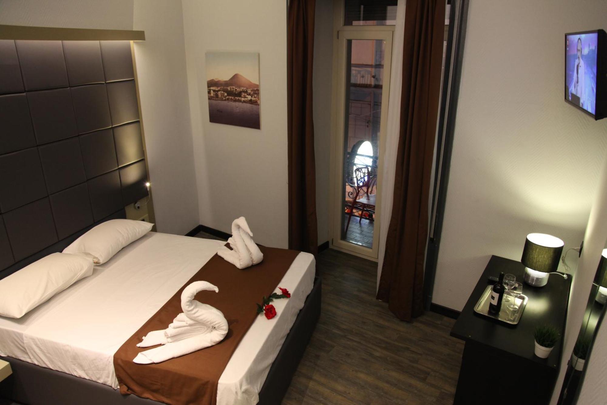 Dolce Vita Rooms ナポリ エクステリア 写真